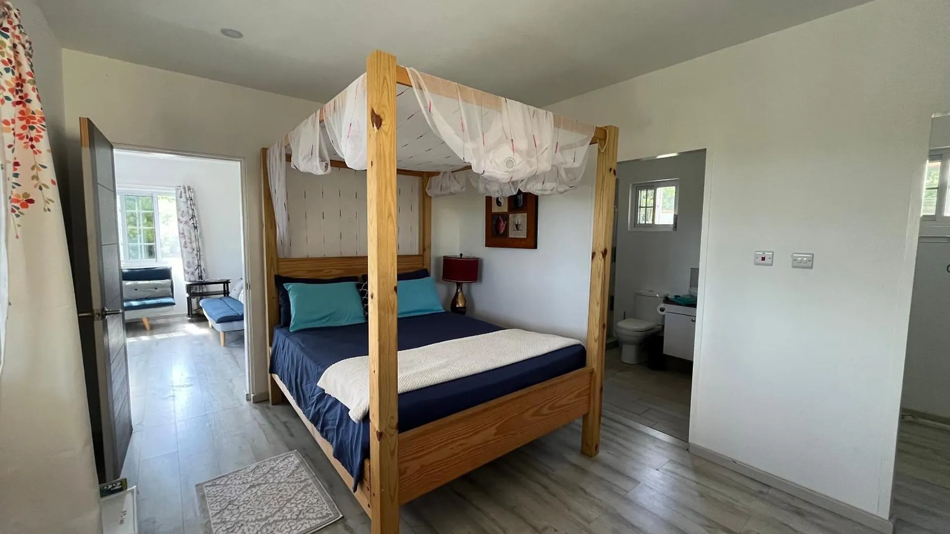 Appartamento Waves Villa Guesthouse Kingstown