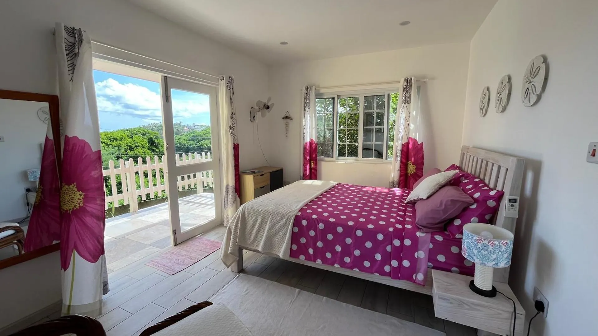 Appartamento Waves Villa Guesthouse Kingstown Saint Vincent e Grenadine